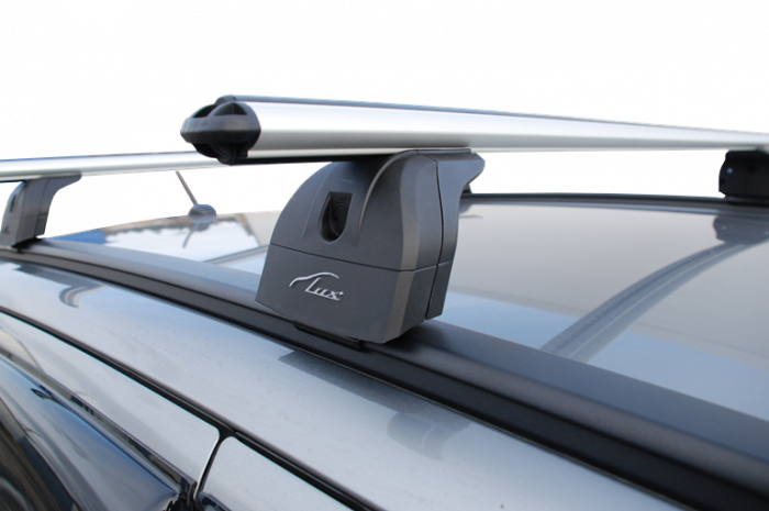 Багажник Kia Cee’d II 2012- с интегрированным рейлингом