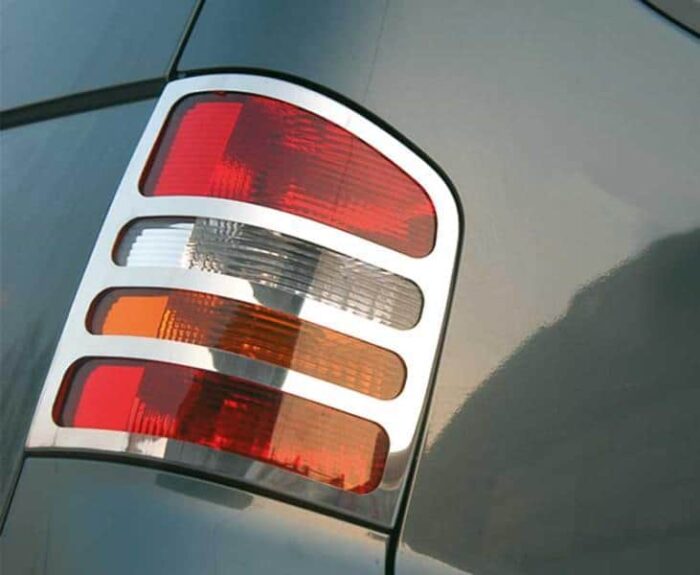 Хромированные накладки на задние фонари VW T-5