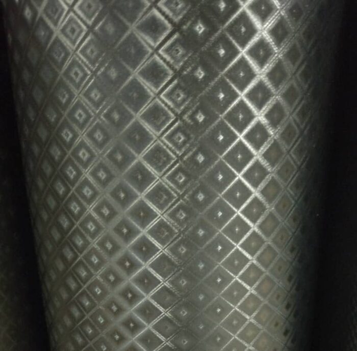 Пленка виниловая текстура квадратики черная с воздушными каналами